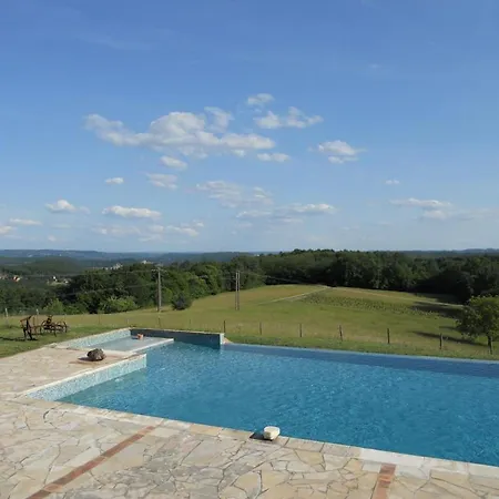 Maison 18e Avec Piscine Et Animaux Acceptes Pres De - Fr-1-616-436 *